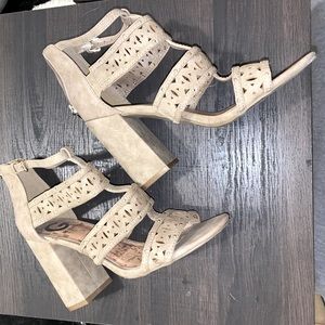 Guess tan high heels 👠